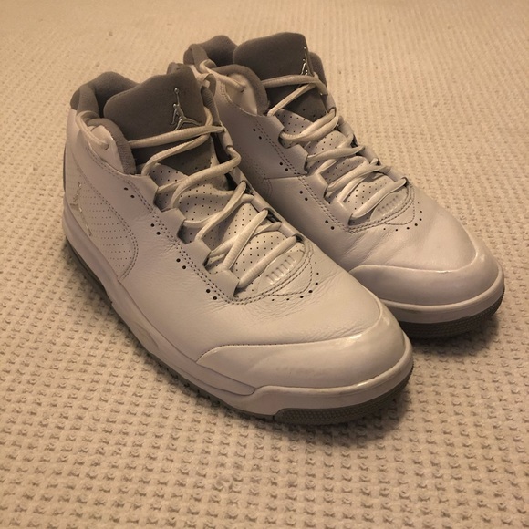 Jordan Big Fund Basketball Shoes - Picture 2 of 6